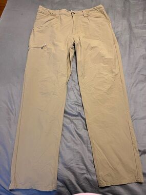 Patagonia Men's Khaki Outdoor Stretch outdoor pants